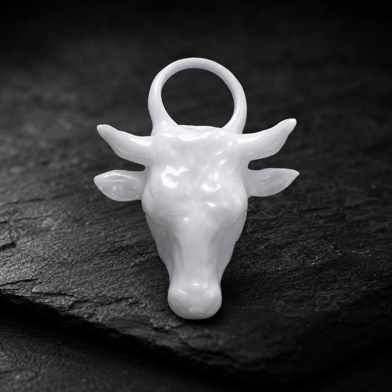 Stier Sternzeichen Charm – Keramik Anhänger Weiss