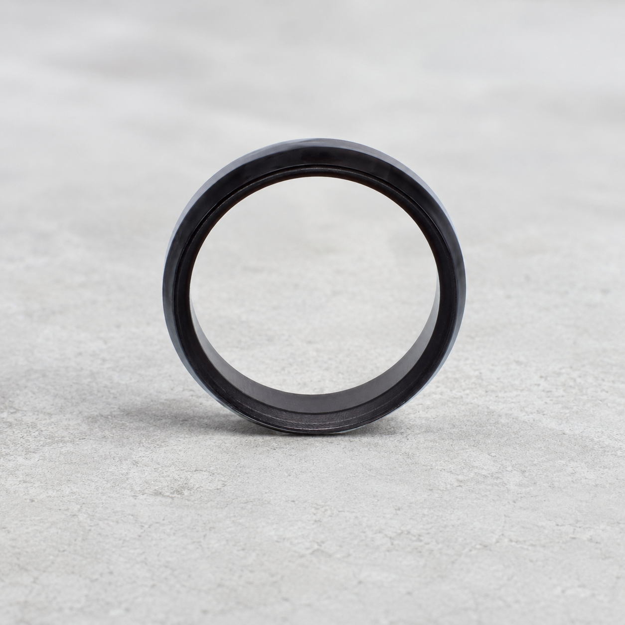 Schwarzer Keramikring – Breiter eckiger Ring, modern und kratzfest