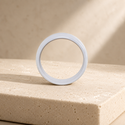 Weißer Keramikring – Dünner Bandring, zart und minimalistisch